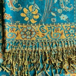 Beautiful Aqua/Teal Pashmina Scarf (No tag)